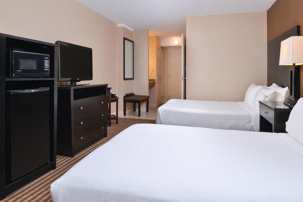 Hotel Doubletree By Hilton Charlotte City Center Extérieur photo