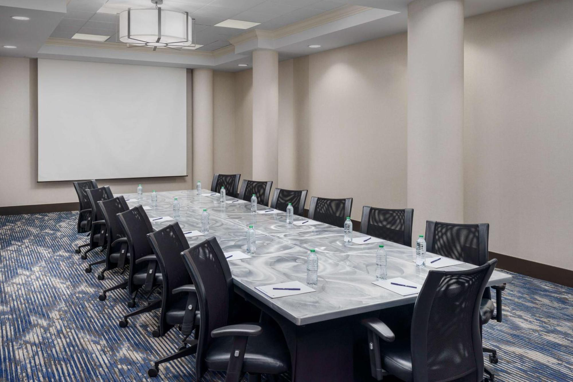 Doubletree By Hilton Charlotte City Center Extérieur photo