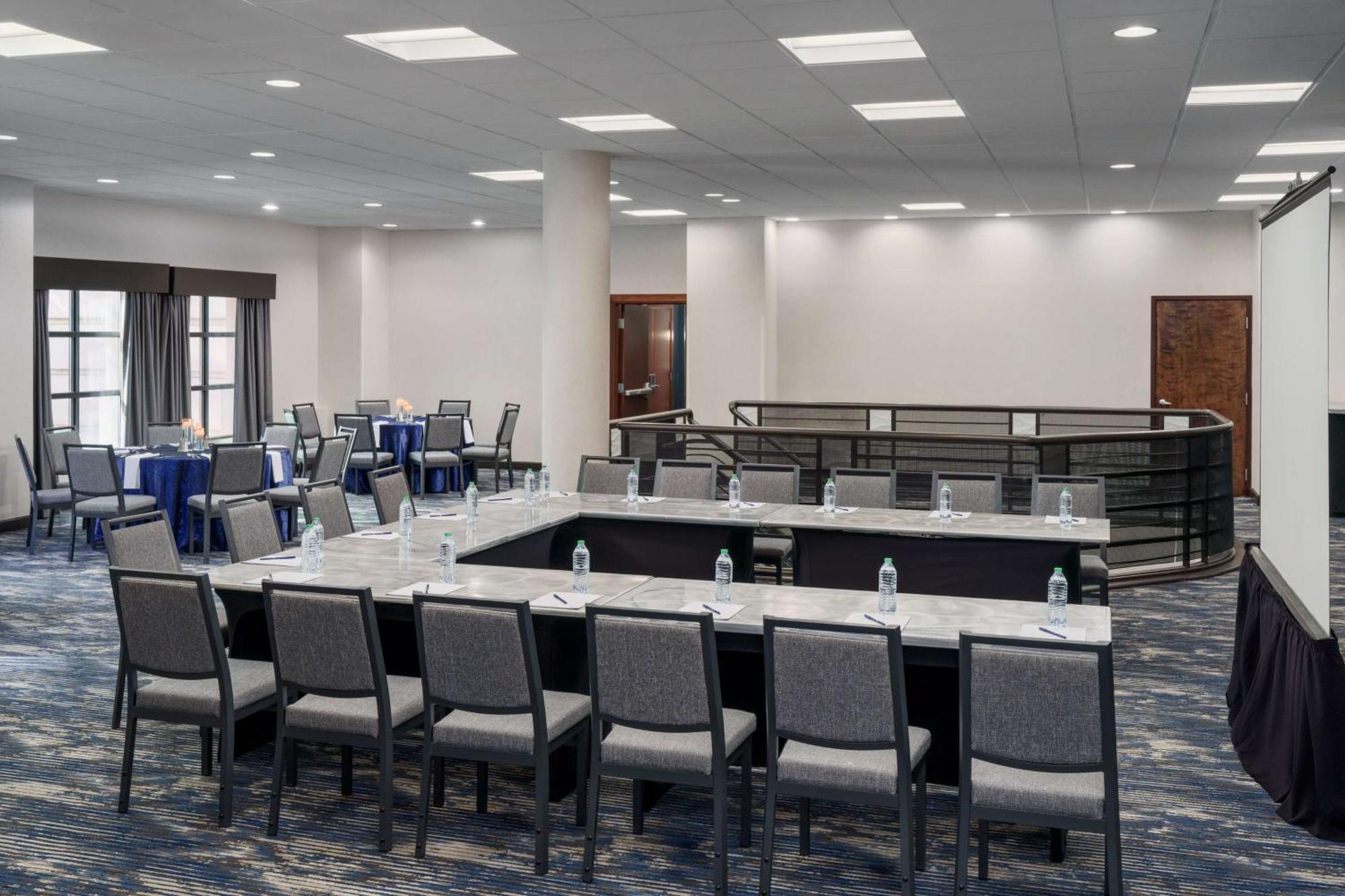 Doubletree By Hilton Charlotte City Center Extérieur photo