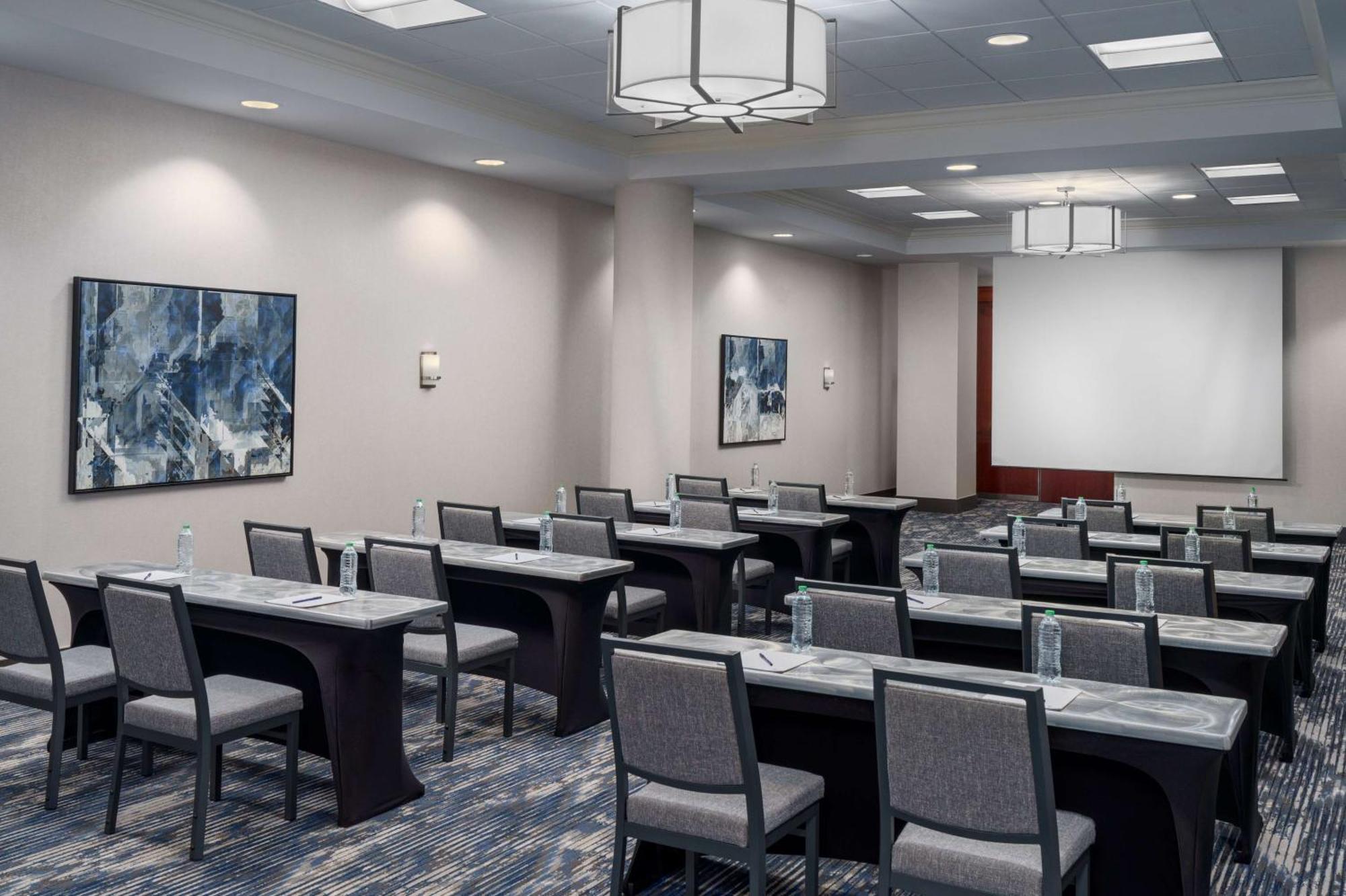 Doubletree By Hilton Charlotte City Center Extérieur photo