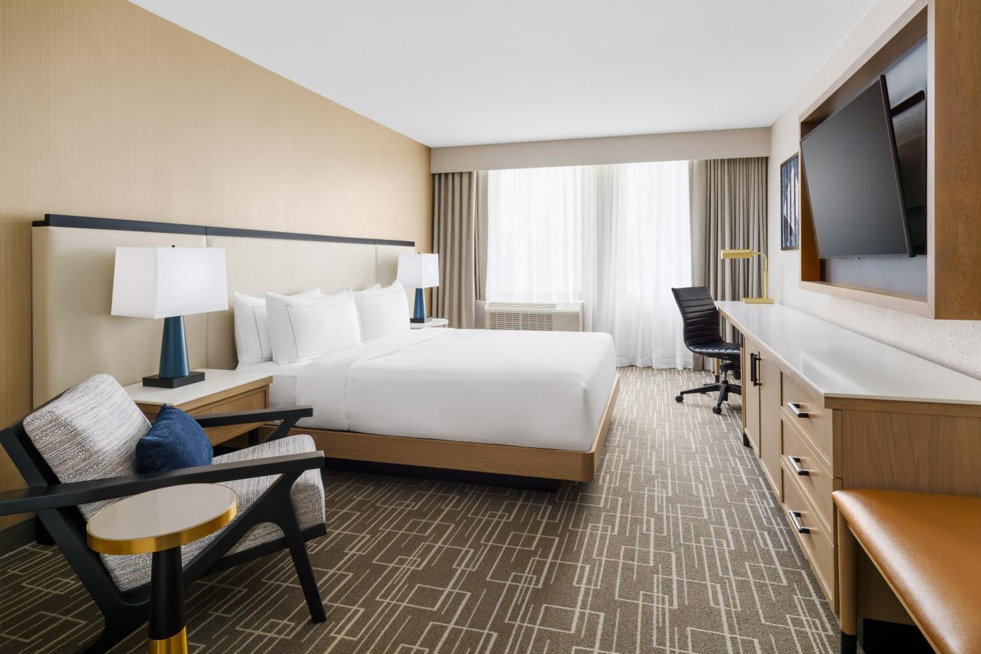 Hotel Doubletree By Hilton Charlotte City Center Extérieur photo