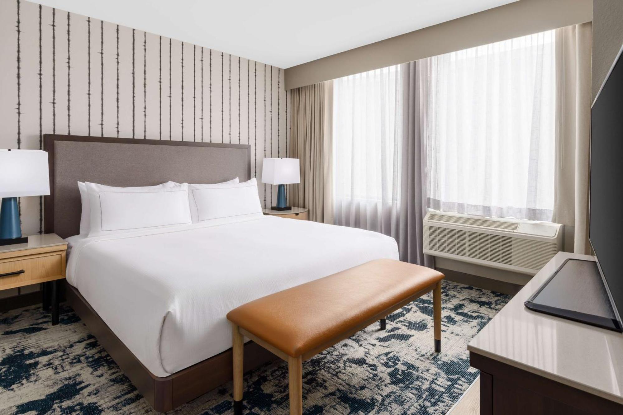 Doubletree By Hilton Charlotte City Center Extérieur photo