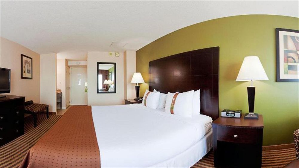 Doubletree By Hilton Charlotte City Center Extérieur photo